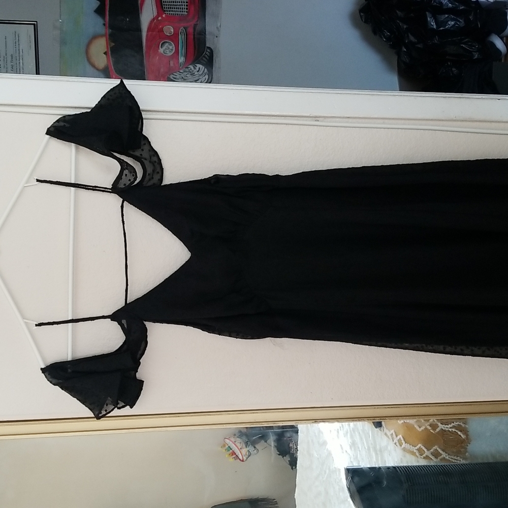 Black Cold Shoulder Maxi Dress